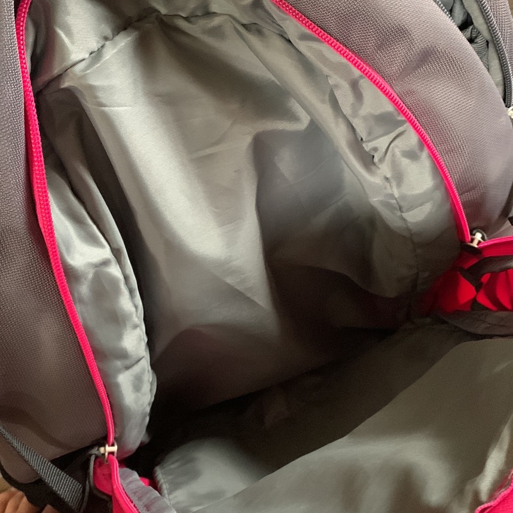 Pink back pack - Picture 7 of 12